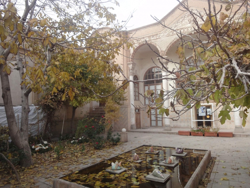 پاییز در خانه سفال تبریز
